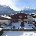 Zum Griena Apartment